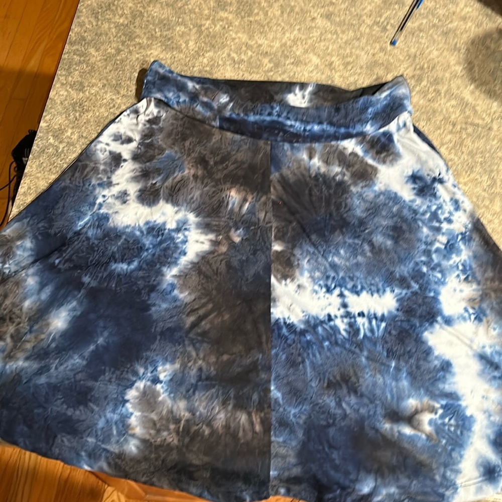 Folded waist A line knit skater skirt navy white and black tie dye size XL